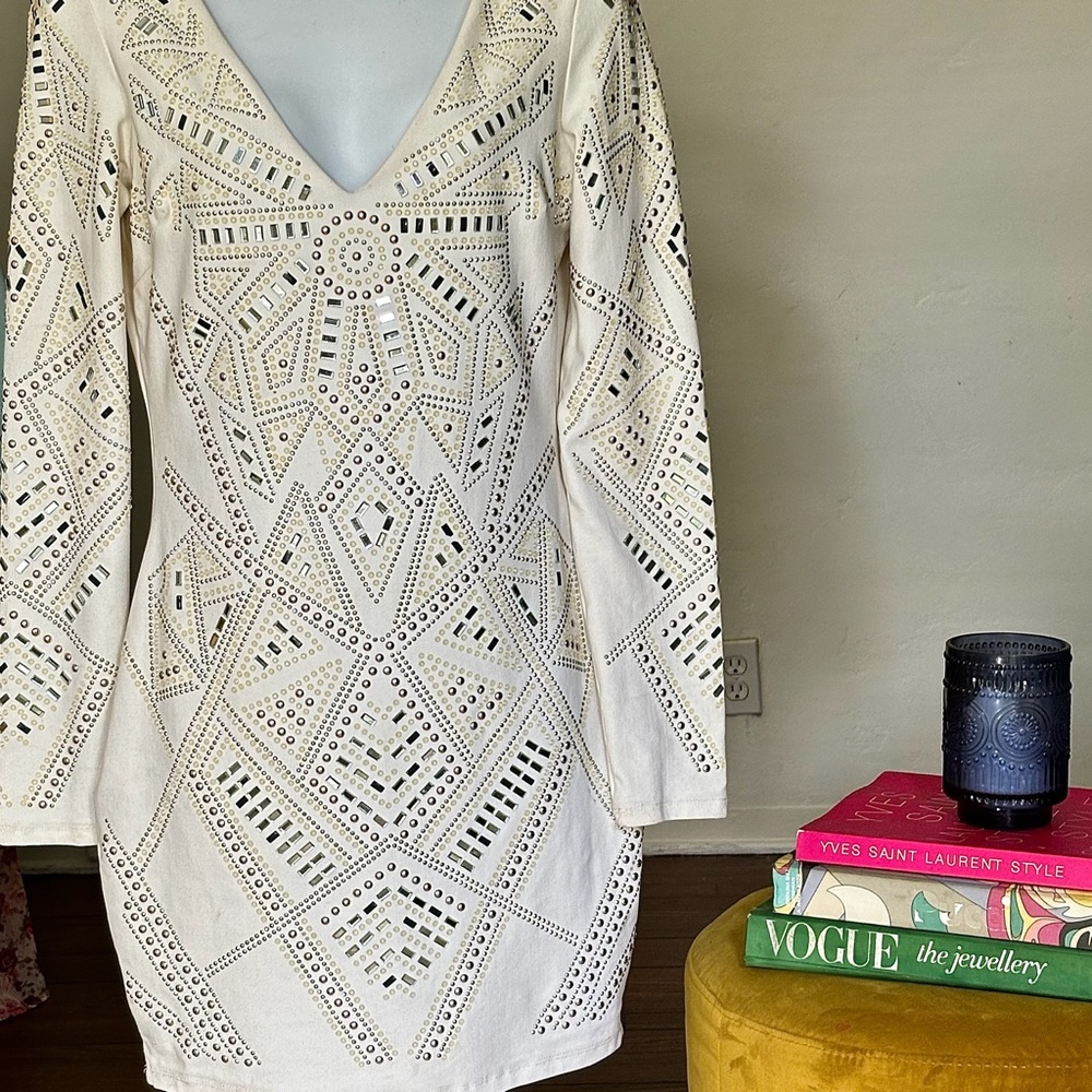 Bebe Dresses || Long Sleeve Dress || White || Size: S || FitsByNav Closet